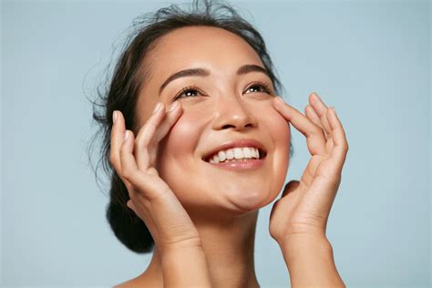 Radiant complexions - Description. Specialty Clinic. Days of Service: 2nd and 4th Tuesday of each month. To schedule an appointment call: (515) 350-7565.